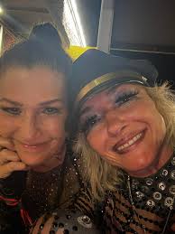 yall see how rod crashing out ?? now half of us in here told yall stay out  his relationships.. now yall reallll quiet.. "omg we miss dee nobody likes  nari" stfu nb