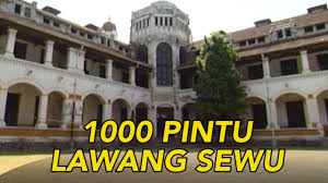 Lawang sewu kini jadi bangunan tua yang cantik bahkan di malam hari, layak disebut sebagai destinasi wisata sejarah! Sejarah Kelam Di Balik Megahnya Lawang Sewu Jelajah Youtube