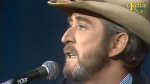 Doug Sandall and Dale Poune performing