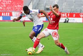 Ligue 1 match preview for strasbourg v brest on 29 august 2021, includes latest club news, team head to head form, as well as last five matches. L1 Les Compos Probables De Strasbourg Brest