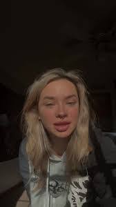 Leann Beach's Instagram, Twitter & Facebook