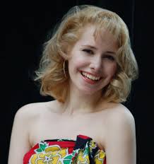 Singer Nellie McKay brings her gender-swapping show to the Dakota Jazz Club