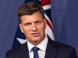 Peter Dickson kicked out of his own seat, so who will be the new leader?