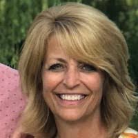 Kathy Deangelis's Instagram, Twitter & Facebook