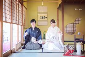 年賀状 少し早いですけど笑 秋前撮りでやっておきたい おすすめポーズ 謹賀新年 そしてここは ホンモノのお茶室 さすが静岡 なんとここなら 茶器と一緒に 撮影をすることができます 一目見て静岡県で あることがわかる ステキなお茶室でしたよ みなさんも和装で 和装