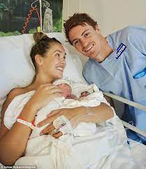 Amie rohan and gary had three children together, namely, bella and twin daughters willow and sadie. Footballer Gary Rohan Opens Up On The Five Hours He And His Wife Shared With His Daughter Willow Express Digest