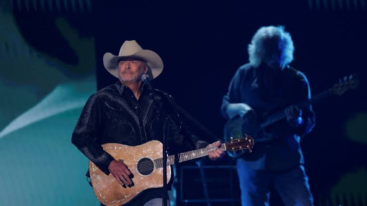 Alan Jackson's emotional farewell: Country legend opens up about his health  battle - AS USA
