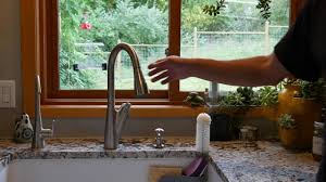 won't retract pull out faucet repair