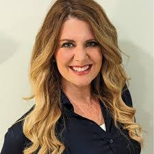 Melissa Ashburn's Instagram, Twitter & Facebook