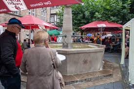 Maybe you would like to learn more about one of these? Der Duft Von Salzekuchen Wehte Am Schwalmer Brunnen Oberhessen Live