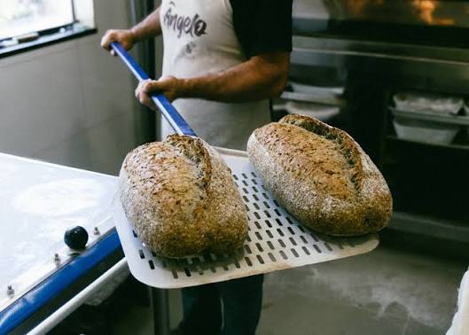 Micropadarias em Goiânia apostam em fermentação natural, fornadas artesanais e receitas que valorizam o tempo de preparo. | Foto: divulgação/Angelo Forneria