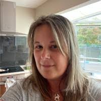 Katie Speck's Instagram, Twitter & Facebook