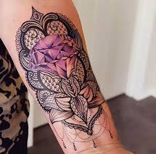 Schone Tattoos Schwarzes Mandala Tattoo Mit Rosa Diamant Tattoos Modern Tattoos Arm Sleeve Tattoos