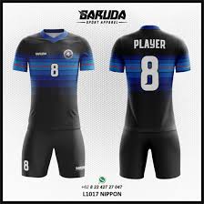 Dengan tidak banyak memainkan corak dan berkesan minimalis, desain ini sangat cocok. Desain Kaos Futsal Printing Nippon Warna Biru