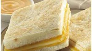 Dengan resep yang akan kami bagikan kali ini anda akan tentu bisa melakukannya dengan mudah dan sederhana. Cicipi Lezatnya Variasi Olahan Roti Tawar