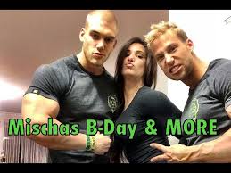 Finde diesen pin und vieles mehr auf anja zeidler von attila szabó. Mischas B Day Tracken Unterwegs Und Das Gewichtsduell Gegen Anja Zeidler Youtube