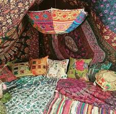 We wear hippie outfits every day & love to share hippie vibes. Astounding Wonderful 13 Diy Hippie House Decor Ideas For Best Inspirations Https Decoor Net Wonderful 13 Diy Hippie Hippie House Hippy Room Hippie Home Decor