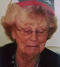 This is the house where my mother grew up in Sunshine, NC. Her parents were  Clyde and Buena Hollifield.