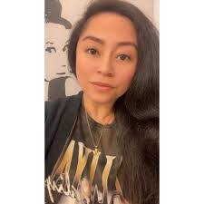 Araceli Palomares's Instagram, Twitter & Facebook