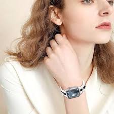 Amazon.com: Correa de silicona para Apple Watch Band de 1.614, 1.575, 1.496  pulgadas, elegante pulsera con dijes de abeja de miel plateada para iWatch  ...