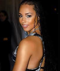 Alisha Mckenzie's Instagram, Twitter & Facebook