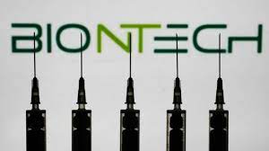 Biontech, bu yıl dünyanın farklı ülkelerindeki 6 üretim tesisinde toplam 2 milyar doz aşı üretmeyi hedefliyor. Ugur Sahin Ve Ozlem Tureci Koronavirus Asisini Bulan Biontech In Turk Alman Kuruculari Bbc News Turkce