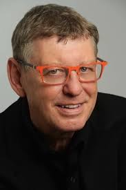 How the Economy Works: Confidence, Crashes and Self-Fulfilling Prophecies :  Farmer, Roger E A: Amazon.de: Bücher