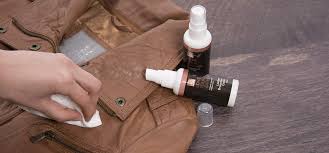 Menghilangkan noda hitam bekas luka sebenarnya cukup mudah apabila anda lakukan mulai dari awal saat luka itu ada. Lotion Jaket Kulit Produk Perawatan Jaket Kulit Terbaik