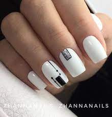 Hay uñas decoradas que simplemente nos encantan. Unas Blancas Decoradas Disenos Y Combinaciones Tendencia Manicura De Unas Manicura Para Unas Cortas Decorados Para Unas Cortas