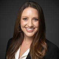 Amanda Blum's Instagram, Twitter & Facebook