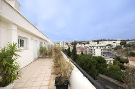 Amenagement D Un Appartement Dans Les Alpes Maritimes 06 Appartement Terrasse Appartement Immeuble