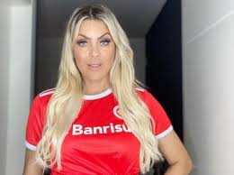 Find videos for watch live or share your tricks or get a ticket for match to live on side. Renata Fan Celebra Vitoria Do Inter Hoje O Abelao Foi Protagonista
