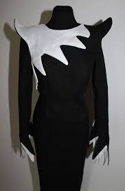 My four year old daughter, jailyn is absolutely in love with 101 dalmations and has been watching my childhood vhs copy over and over again for what seems like forever!. Costume Tutorial Cruella De Vil The Shapes Of Fabric