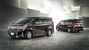 Although toyota already offers the sienna minivan in the u.s., the lexus lm won't make it stateside. Lexus Lm Minivan Teaser Hints It S Based On Toyota Alphard