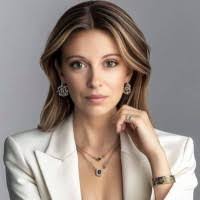 Dawn Canales's Instagram, Twitter & Facebook