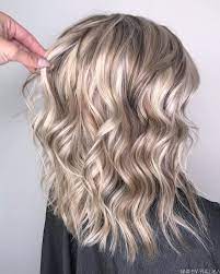 65 Gorgeous Blonde Hair Color Trends For Fall 2019 Koees Blog Pretty Blonde Hair Balayage Hair Hair Highlights