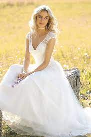 #brautkleid #ladybird #hochzeitskleid #hochzeit2020 #weddingdress #modedepol #enzoani #terminvereinbaren #wirfreuenunsaufeuch. Ladybird Brautmoden Brautkleider Hochzeitskleider Abendkleider Balayi