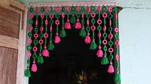 Welcome guests with this cute, fun, and fairly inexpensive burlap watermelon door decoration. Diy Innovative Ideas Of Door Hanging Toran With Woolen And Newspaper Youtube