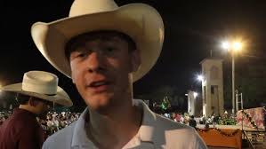 EPHS Tom Gonzalez 100th Victory av Gift