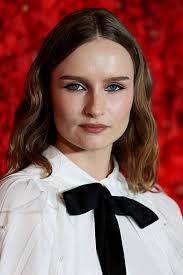 Olivia DeJonge Updates (@dejongeupdates)