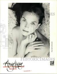 1998 Press Photo Angelique, Singer