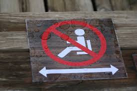 Sperduto nella più remota provincia francese, il puy du fou, parco di divertimenti che coniuga la storia della francia con la. Puy Du Fou Vendee Puy Du Fou Apres Les Polemiques Priorite A La Scene Des Le 11 Juin 2020