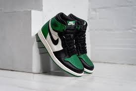 First Kick Air Jordan Retro 1 High Og Pine Green First Team