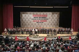 Kongre ve kültür merkezi 25.000 m2 oturma alanına kurulmuş olup 83.000 m2 inşaat alanına sahiptir. Denizlihaber Com Denizli Haberleri Buyuksehir Belediyesi Nihat Zeybekci Kongre Ve Kultur Merkezi Ne Gorkemli Acilis Denizlihaber Com Denizli Haber Denizli Nin En Cok Okunan Gazetesi