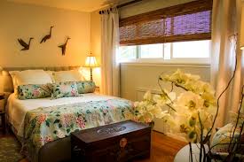 Maybe you would like to learn more about one of these? Traditional Beige Master Bedroom With Bird Themed Decor Hgtv