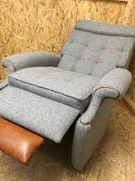 new parker knoll recliner with leather detailing 695 find the best recliner at https coolthing best recliner chair modern recliner contemporary recliners