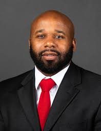 Desmond Lindsey's Instagram, Twitter & Facebook