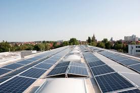 Unsere Photovoltaikanlage 366 Stuck Solarworld Usa Sunmodule Plus 255wp Poly Auf Einem Schletter Gmbh Alu Grid Ost Roof Solar Panel Solar Panels Outdoor Decor