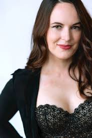 Sarah Nicklin's Instagram, Twitter & Facebook