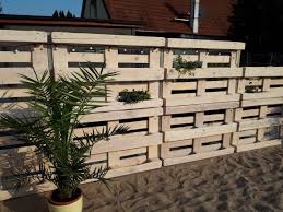 Palettenzaun Als Sichtschutz Sichtschutz Modern Sichtschutz Gartendekor